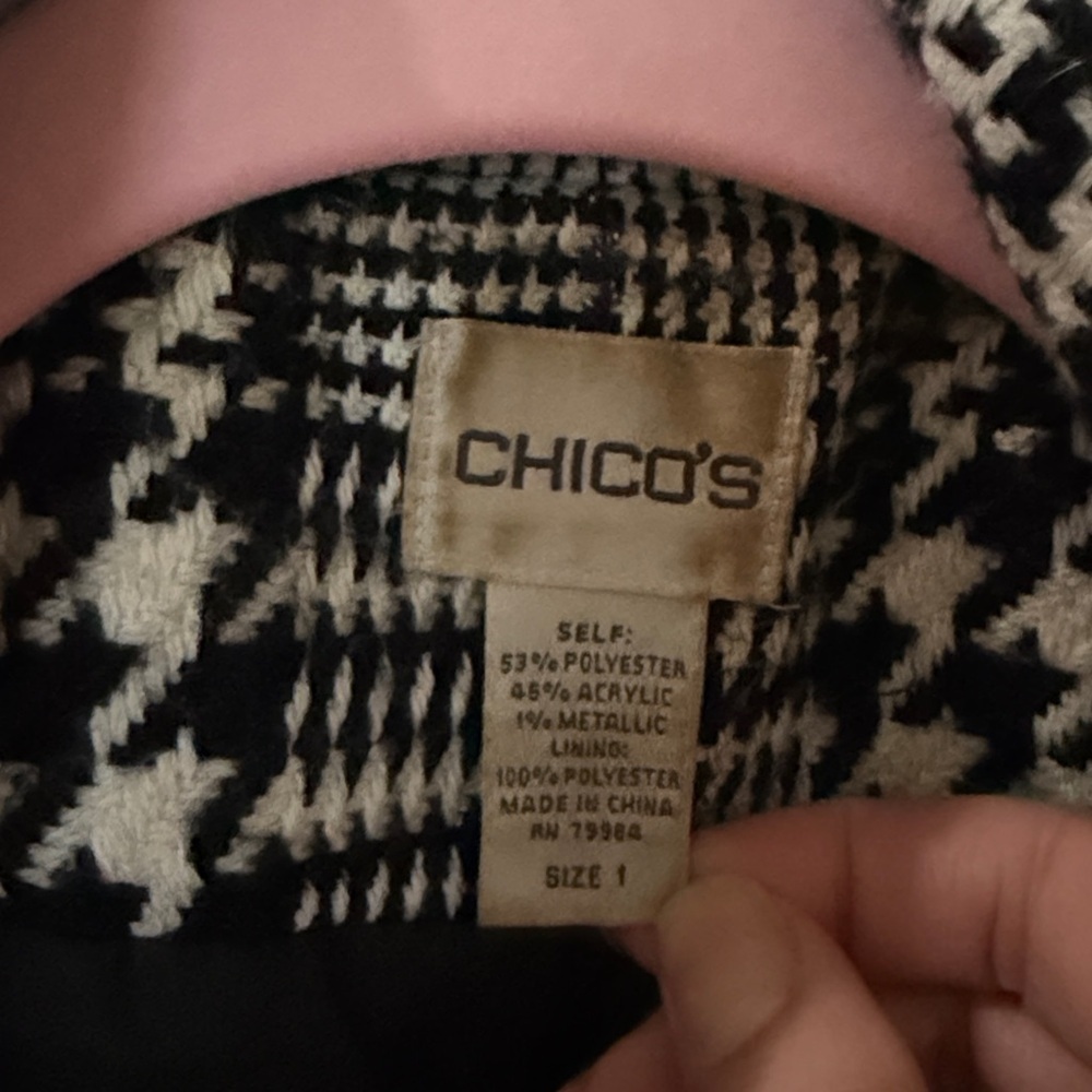 VINTAGE Chico's Black and White Patterned Jacket silver purple size 1 medium - Picture 3 of 6